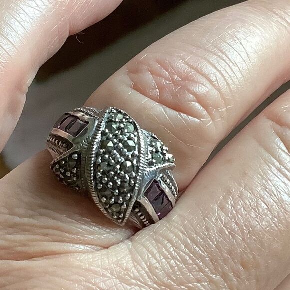 STERLING SILVER 925 AMETHYST MARCASITE BEAUTIFUL RING SIZE US 7.5​ - Picture 7 of 10